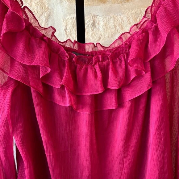 Chic Fuchsia Ruffled Blouse - Picture 2 of 4
